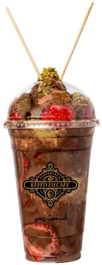 Dubai strawberries cup with chocolate and pistachio cream